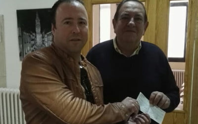 Entrega del donativo por la gala ‘Tú no eres de Logroño…»